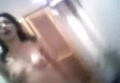 Hat reife frauenpornos kostenlos eine junge Latina geküsst