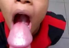 Geck frauenporno orgasmus entschied sich, der erste zu sein