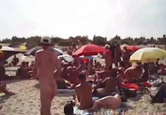 Alter lüsterner Großvater fingert einen kleinen Schwanz frauenporno free an seiner Schwiegertochter und leckt ihre Muschi