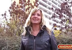 Mit einem sinnlicher frauenporno Freund einen Kerl erwischen