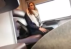 Erfreut sinnliche frauenpornos den Mann mit den Beinen